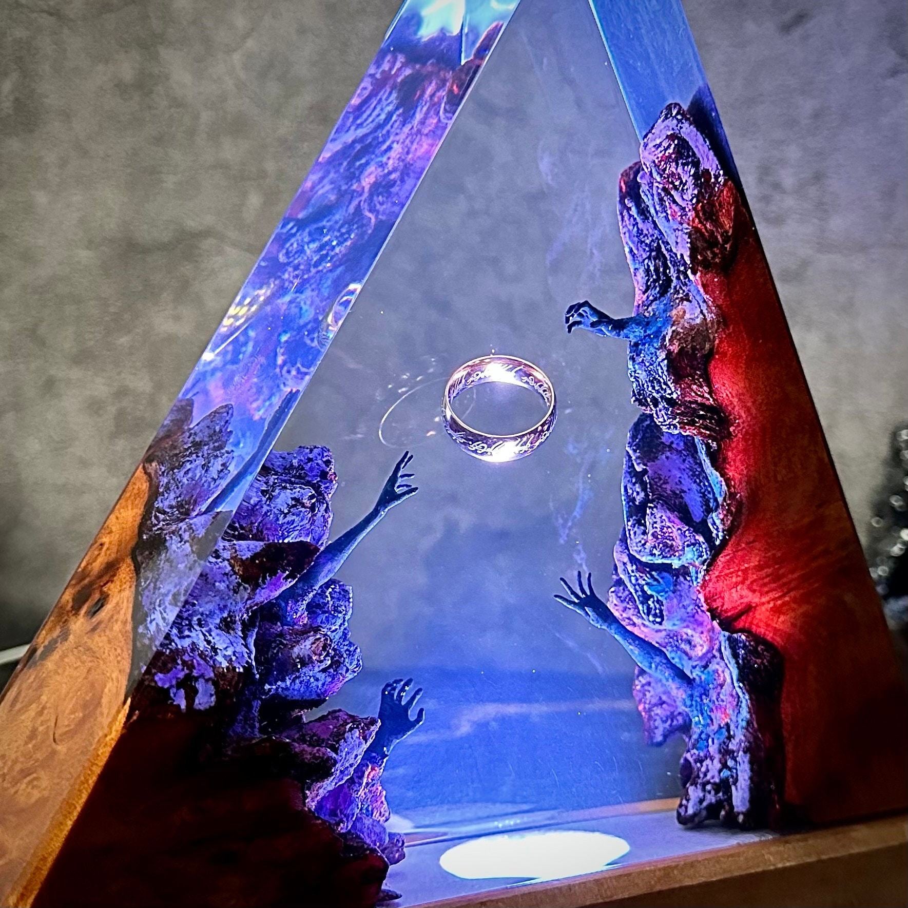 Pinnacle — Resin & Wood Pyramid Lamp